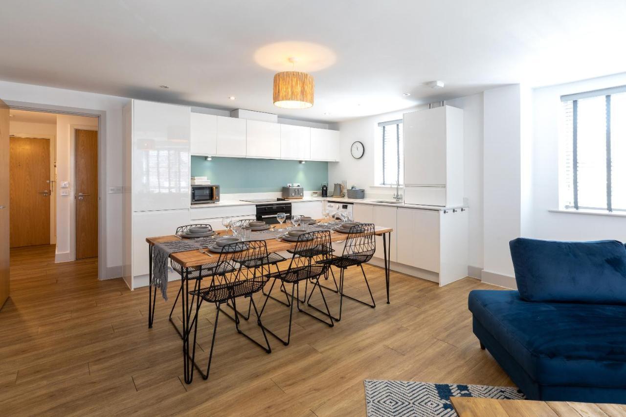 X-Large Two Bedroom & Two Bathroom Apartment With Free Evening Parking Southampton Exterior photo
