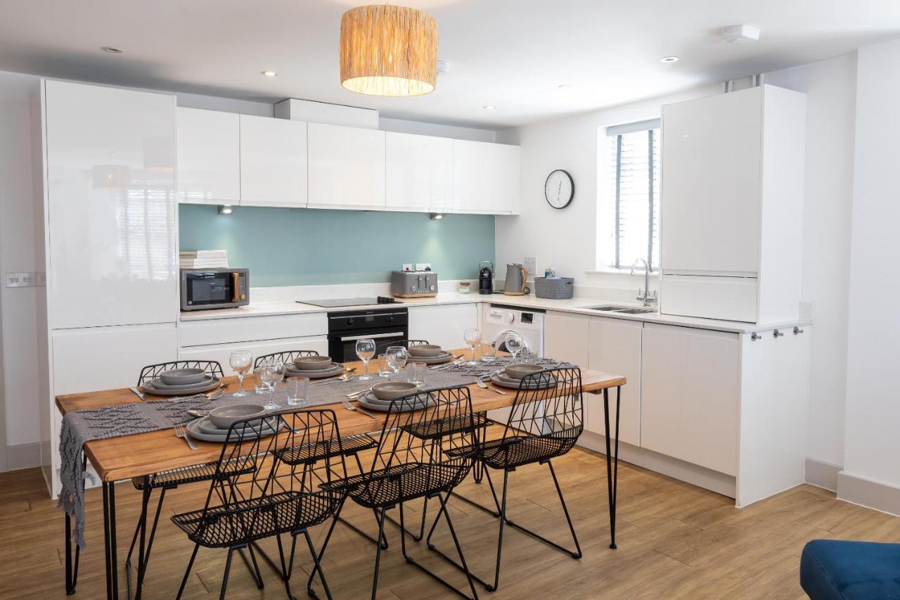 X-Large Two Bedroom & Two Bathroom Apartment With Free Evening Parking Southampton Exterior photo